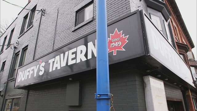 T02:C09 - S02:E09 - Duffy's Tavern (And Duffy's Diner)