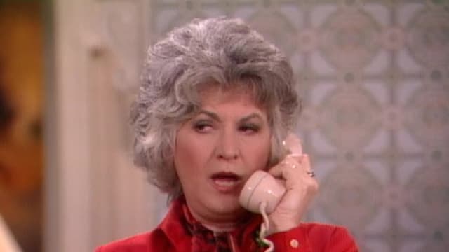 S06:E614 - Maude's Christmas Surprise