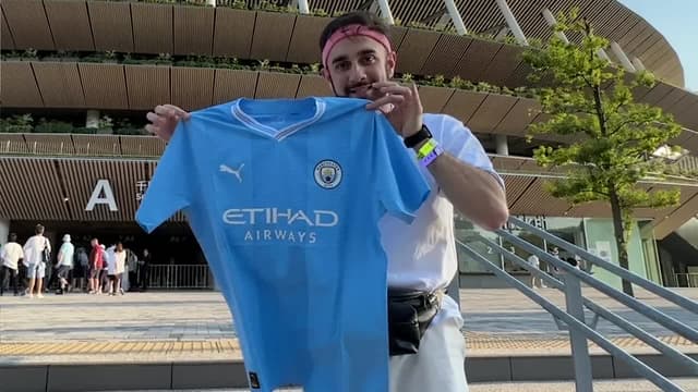 S01:E02 - I Surprised Haaland With Custom Shoes / I Bought an $11,647 Man City Seat