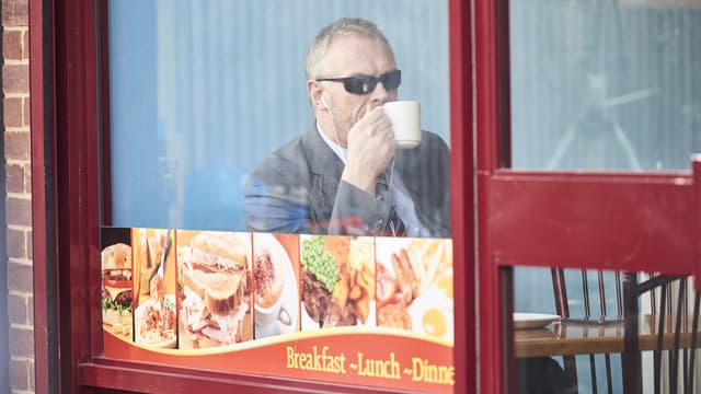 S04:E03 - Ken's New Friend