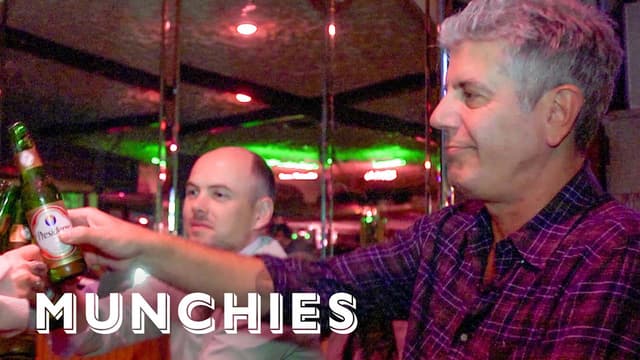 S01:E07 - Munchies Throwbacks: Anthony Bourdain's Chef's Night Out