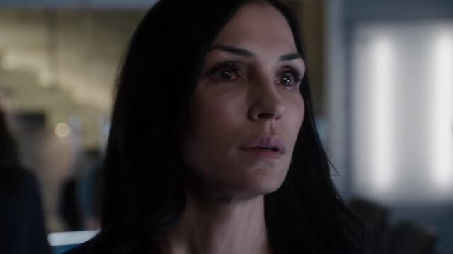 S01:E102 - Independence, U.S.A