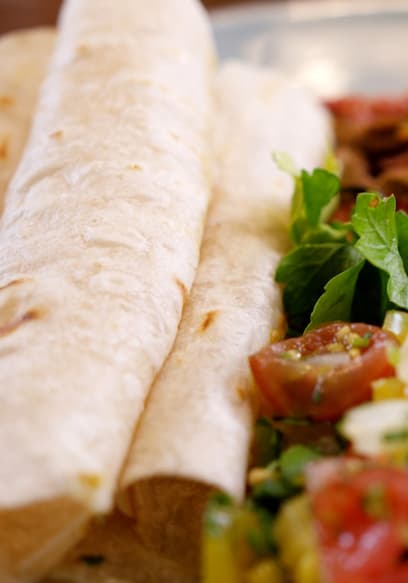 S01:E06 - Chipotle Steak Fajitas poster