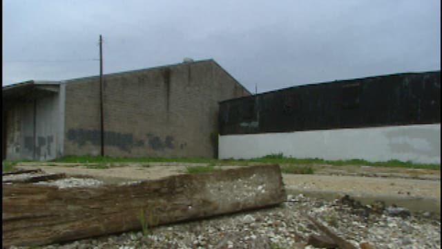 S01:E10 - New Orleans: Betrayal in the Big Easy