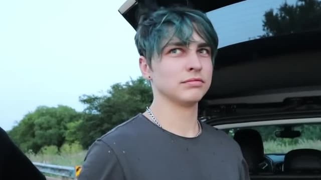 S06:E02 - Ghost Haunting at Haunted Crybaby Bridge