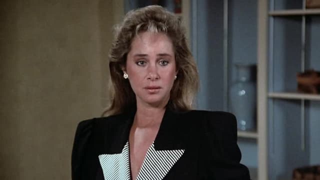 S06:E02 - The Homecoming