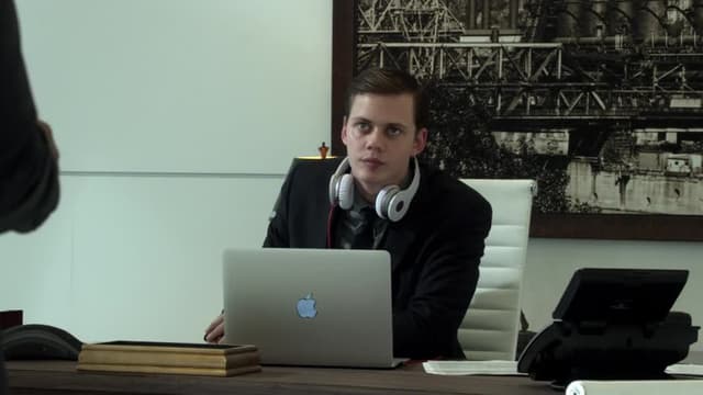 S02:E04 - Bodily Fluids