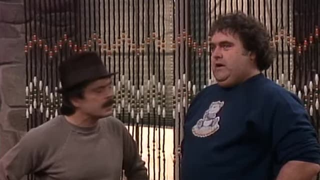 S03:E24 - A Moving Episode