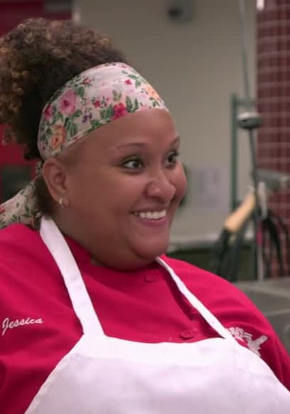 S12:E08 - Spies, Splashes, Bakery Love poster