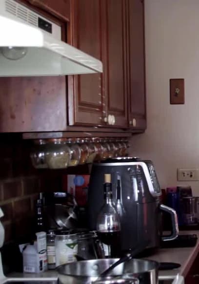 When Love Comes Knocking Trailer