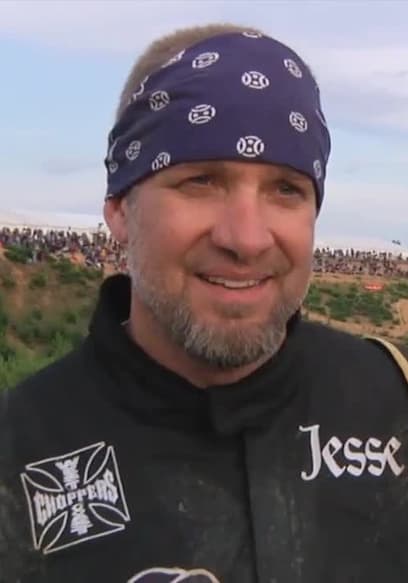 S01:E01 - Jesse James Off Road Racing Around the World poster