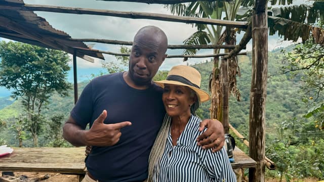 S01:E01 - Blue Mountains - Jamaica