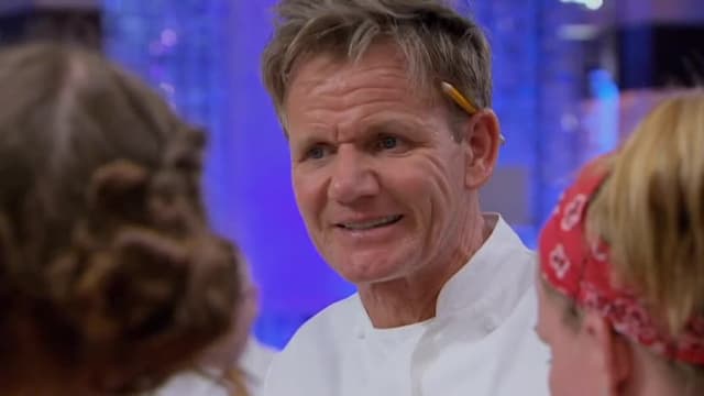 S13:E05 - 14 Chefs Compete