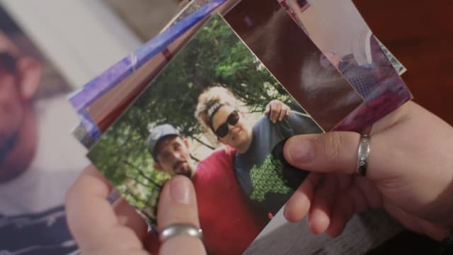 S01:E10 - Murder by Scissors