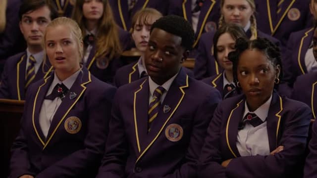 S02:E01 - Not Like Us