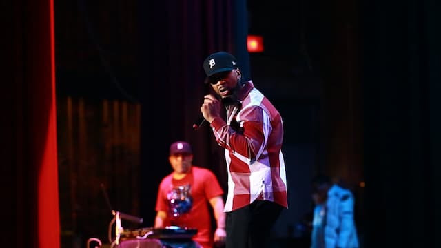 S01:E02 - Size Doesn't Matter