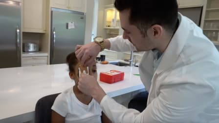 S01:E07 - Cali's Black Eye Treated by Emergency Doctor