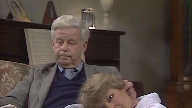 S04:E04 - A Weekend Away
