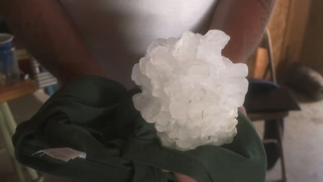 S15:E01 - More Ice