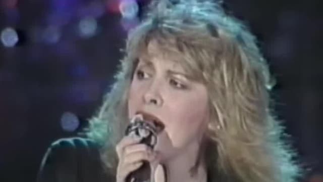 S01:E05 - Steve Nicks: Broadcasting Live