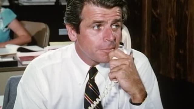 S05:E09 - Money Talks