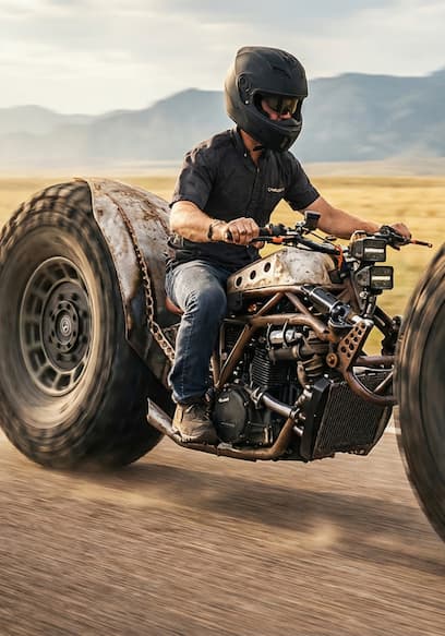 S01:E08 - Monster Chopper Hits the Streets of Sturgis poster