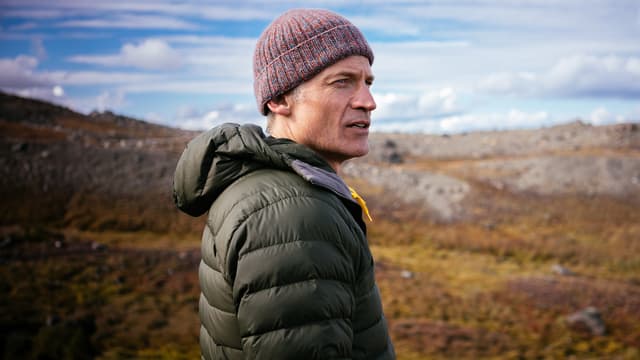 S01:E01 - Dusk and Dawn