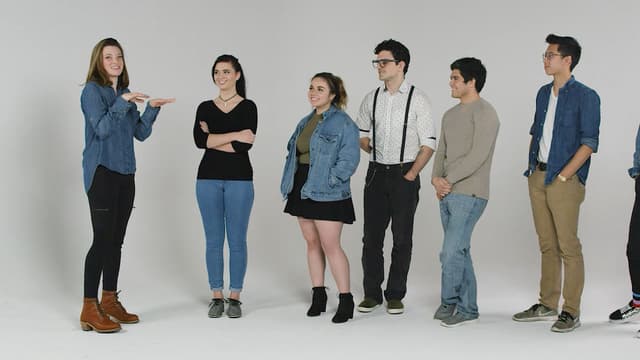 T01:C04 - S01:E04 - Who's the Best Kisser?