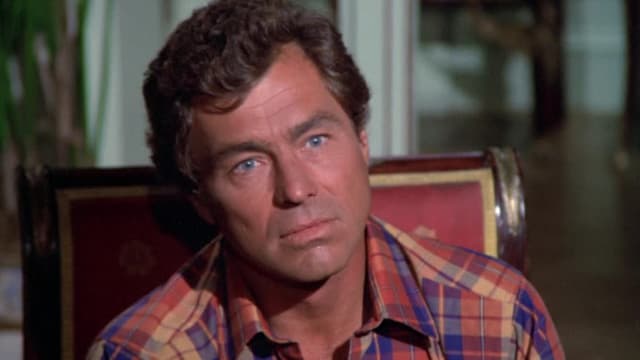 S05:E10 - Daddy's Little Girl / The Whistle