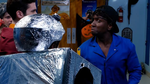 S01:E10 - Halloween: Part 2