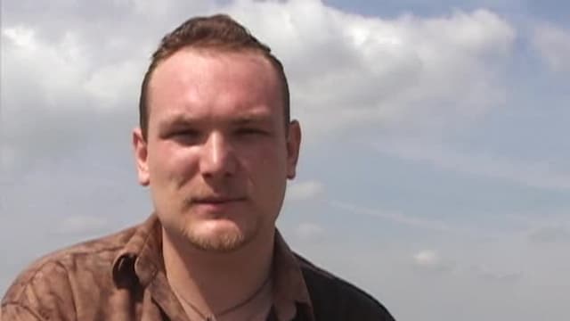 S02:E04 - Debbie and Mike