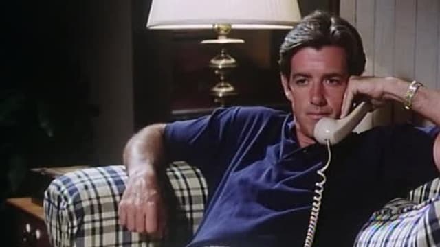 S07:E03 - While the Cat's Away