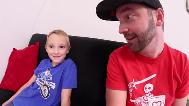 S01:E01 - Father and Son Hide-and-Seek / Gigantic Bottle Flips