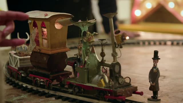 S04:E29 - Quirky Train, Nautical 'Ditty Box', Doll