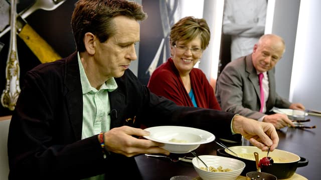 S06:E34 - Wales Dessert