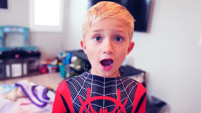 S01:E07 - A Haunted Halloween Trio!