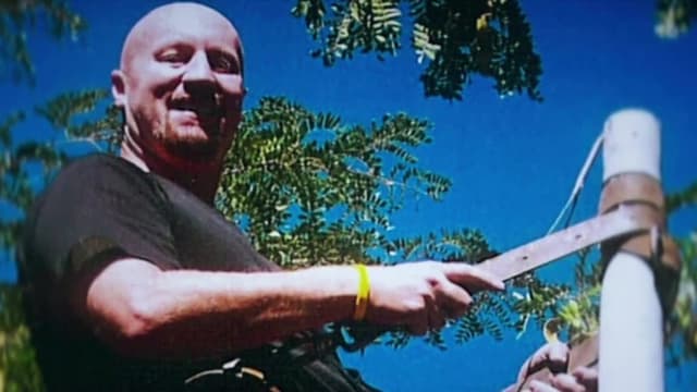 S10:E14 - The Strange Case of Randy Baker