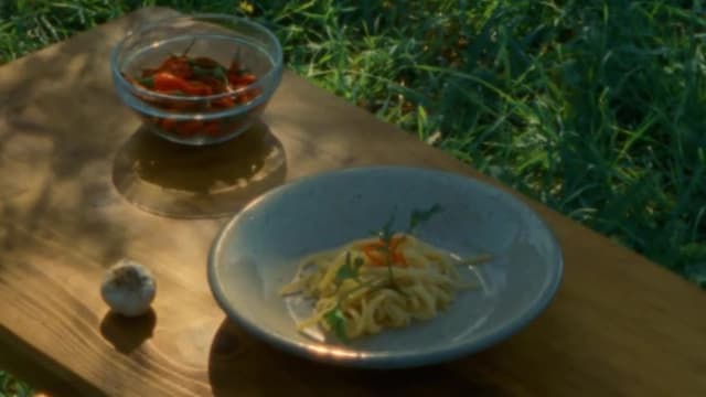 S01:E12 - Life in the Slow Lane