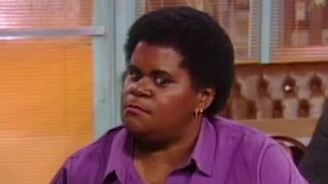 S01:E12 - Raj on the Run