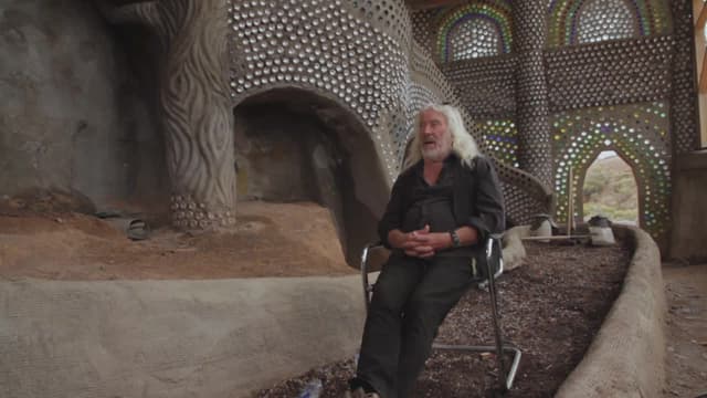 S01:E07 - Earthship Biotecture