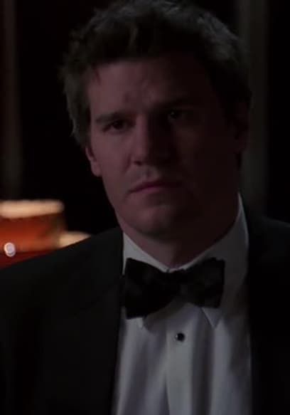 S03:E13 - Waiting in the Wings poster