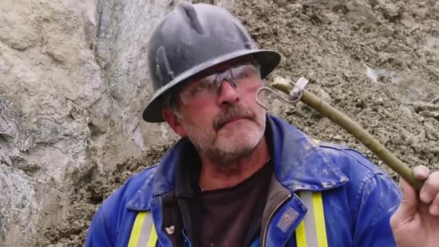 S03:E10 - Movimientos nocturnos