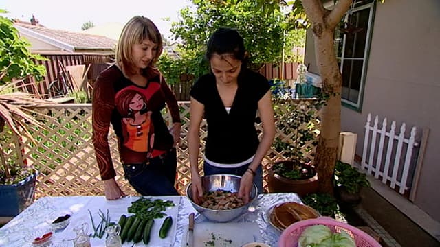 S03:É07 - S03:E07 - Syrian Food Safari