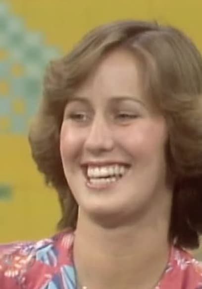Watch Family Feud S1980:E61 - Episode 61 - Free TV Shows | Tubi
