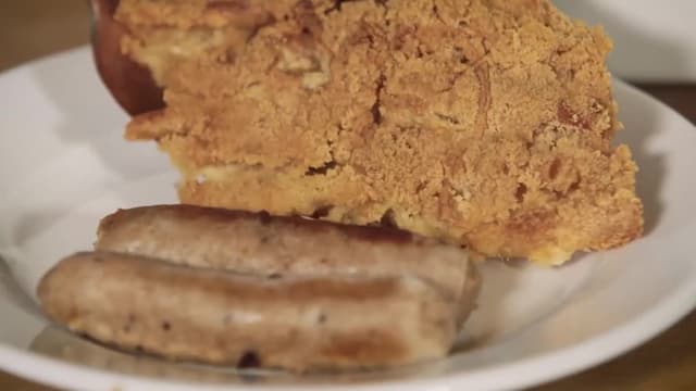 S03:E09 - Mac and Cheese / Velveeta