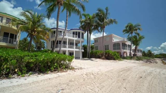 S02:E11 - Florida Keys House Hunt