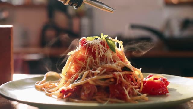 S03:E12 - Pasta Party
