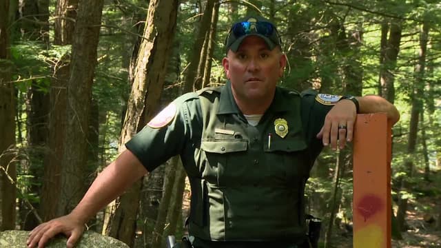 S16:E11 - Squirrel Showdown