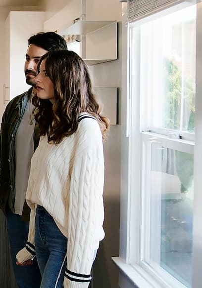 S01:E06 - The Blank Bungalow & Galley Kitchen Glow Up poster