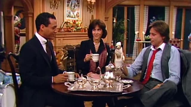 S03:É310 - S03:E310 - Beauties & the Beasts